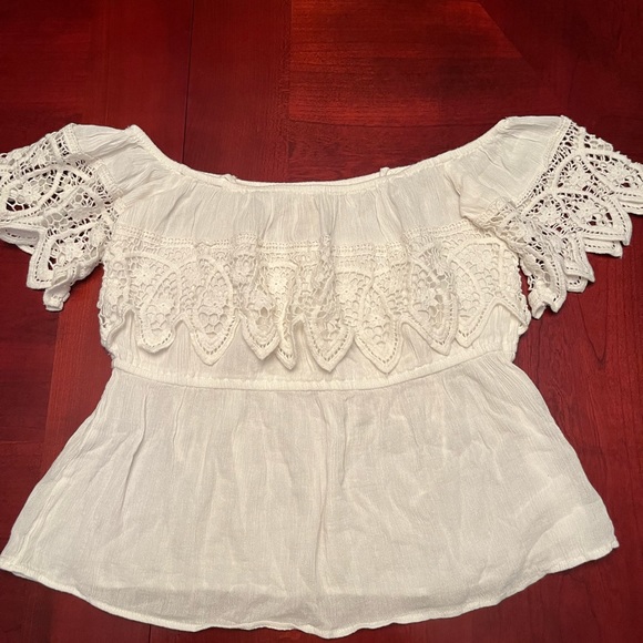 Ralph Lauren D&S Lace Top - Picture 4 of 6